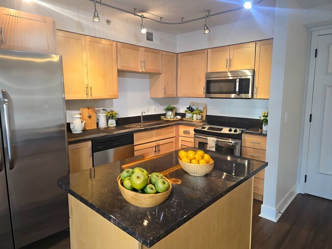 Photo - 4700 Roanoke Pkwy