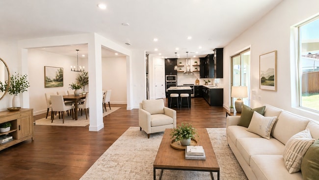 Building Photo - Stunning home with luxurious wood floor and beautiful spacious yard