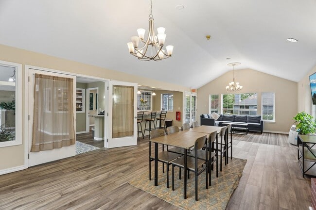Photo - Poplar Lane Apartments