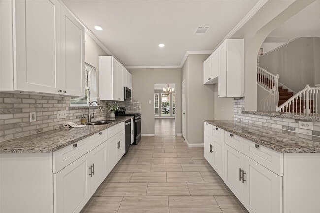 5015 Cottonglen Ct