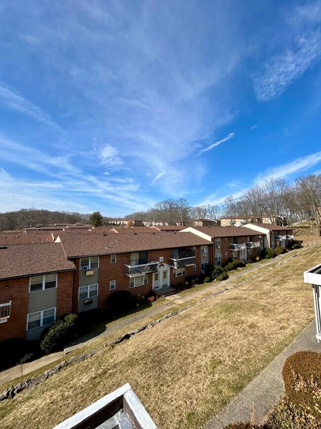 Eagle Rock & Hensyn Village