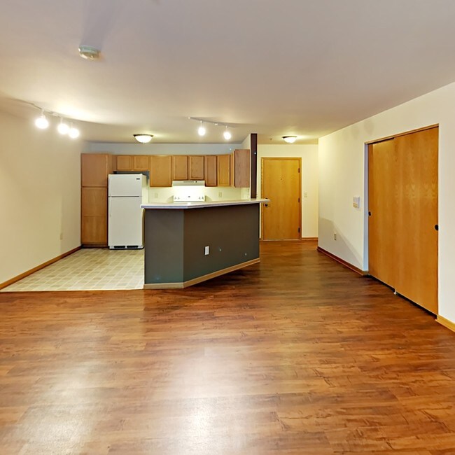 Underwood Station Apartments For Rent in Wauwatosa, WI