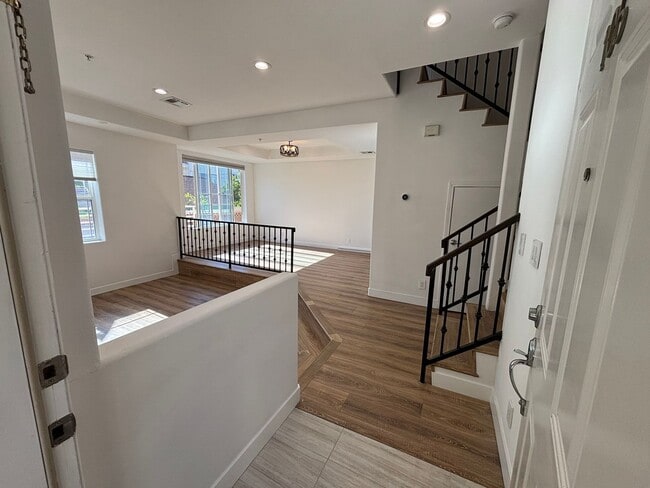Photo - Remodeled 3 Bed 3 Bath Townhome for Rent in Glendale, CA