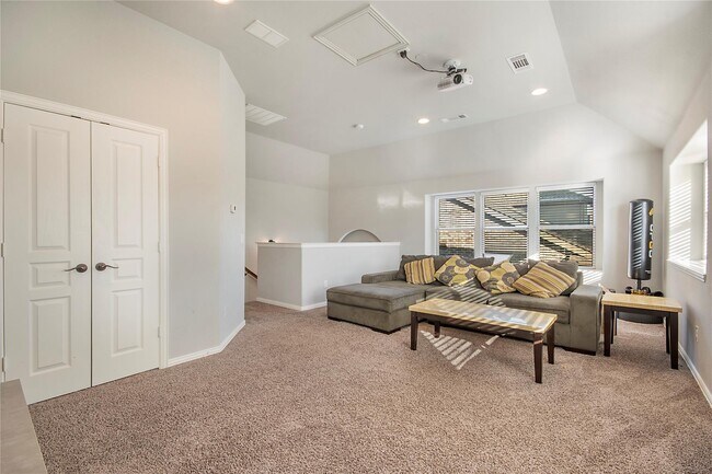 Photo - 5116 Prospect St