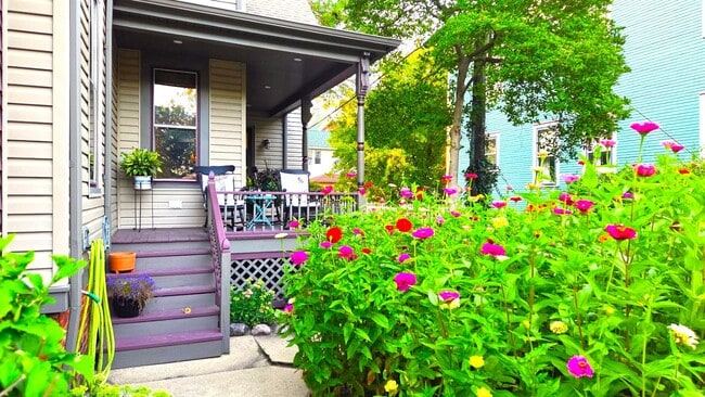 Photo - 2626 Union St