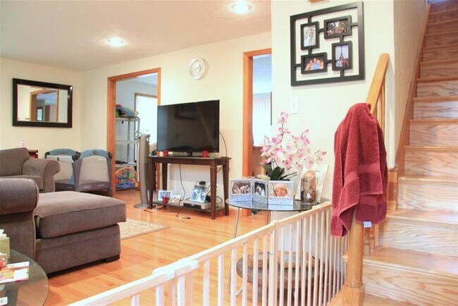 Photo - 201 Sherman St Unit B