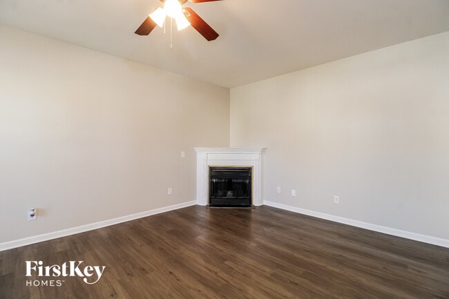 Photo - 708 Hawthorn Ridge Dr