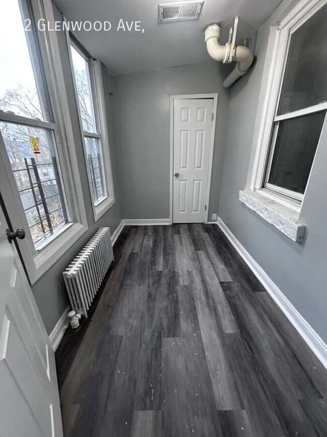 Photo - 82 Glenwood Ave