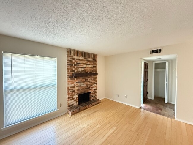 Photo - 4520 Depew Ave Unit B