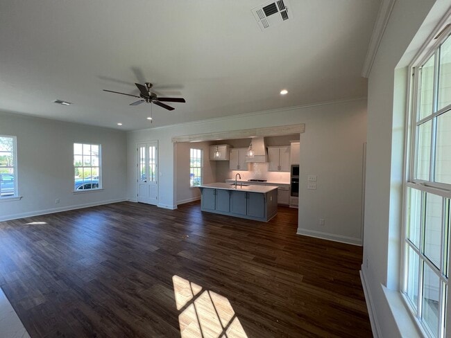 Photo - 3BR Home in Desirable Village at Conway – Prime Prairieville Location