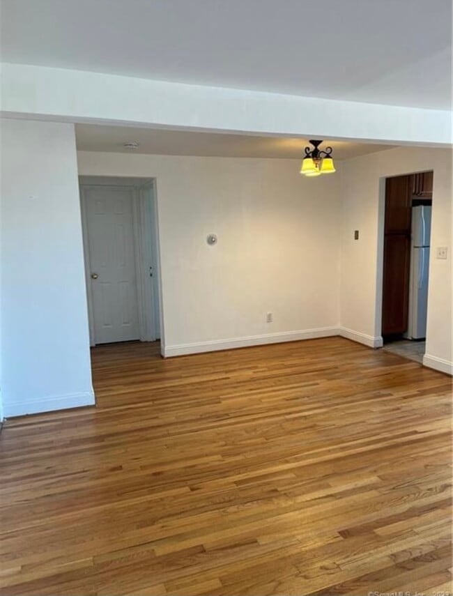 Dining room/Eat in Kitchen - 70 Farmington Ave Unit 4u