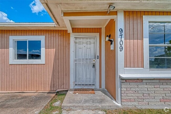 Building Photo - 9709 Fairland Dr Rental
