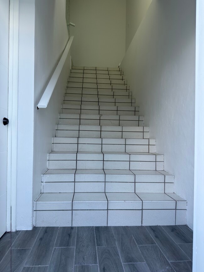 Photo - 325 W 60th St Unit Hialeah