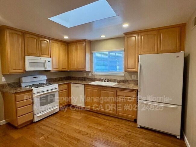Photo - 1278 Pacific Ave