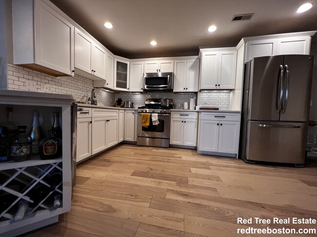 Photo - 10 Symmes St Unit 1