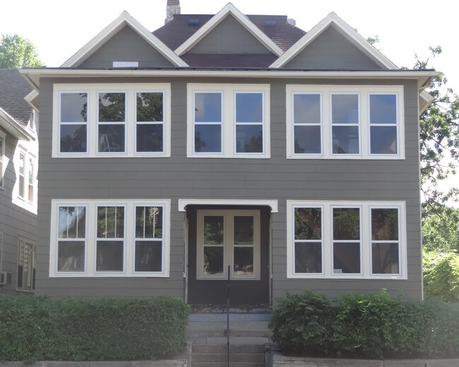 Street View - 719 University Ave NE Unit 719-1