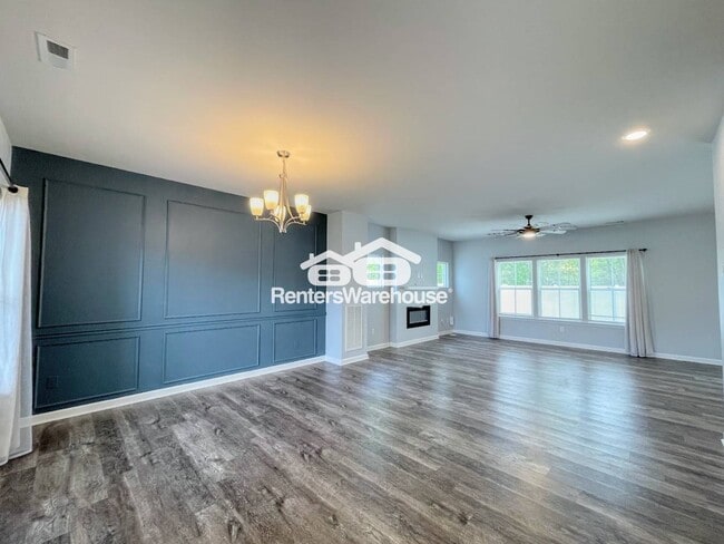 Photo - 155 American Wy