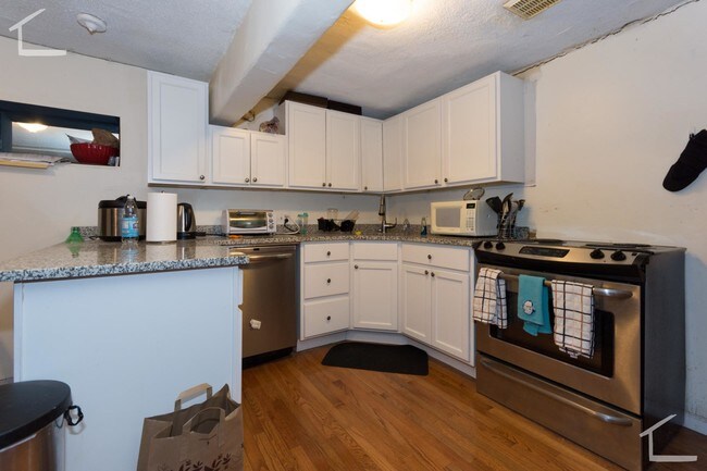 Photo - 76 Egmont St