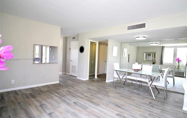 Photo - 2200 NE 33rd Ave Condo Unit 2K