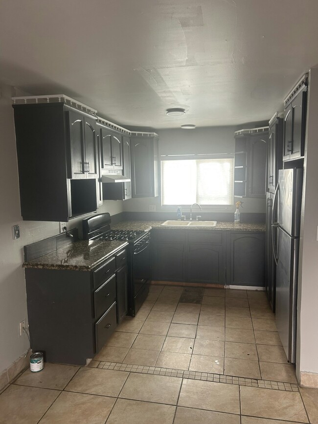 Photo - 458 Grand Ave Unit D