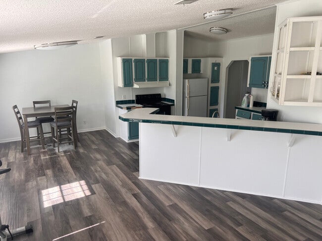 Photo - 9907 FL-78 House