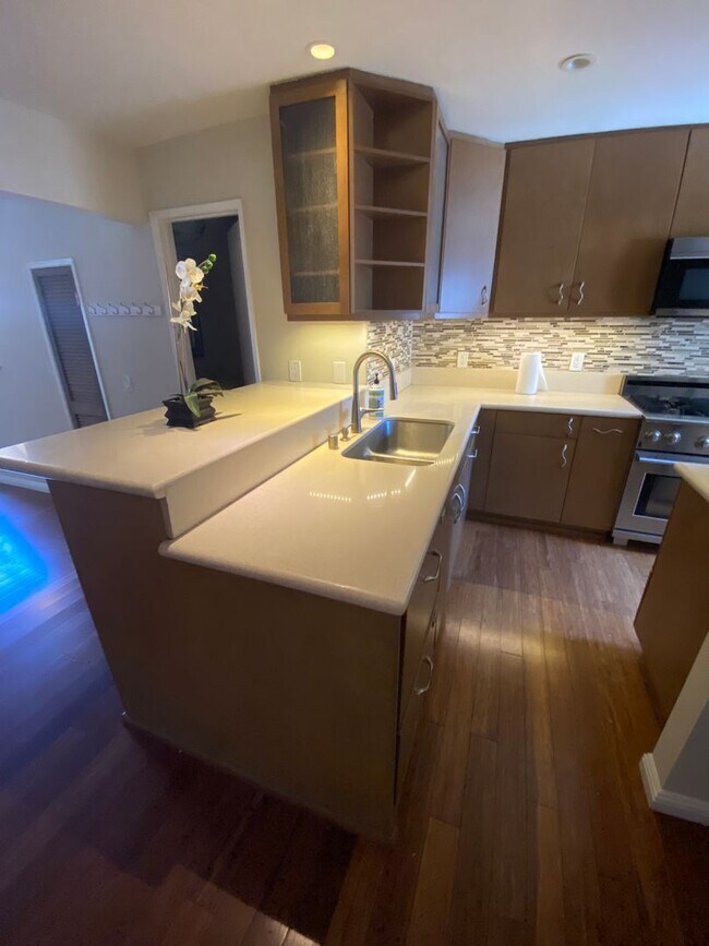 Photo - Seascape Community: 2 Bedroom 2.5 Bath Tow...