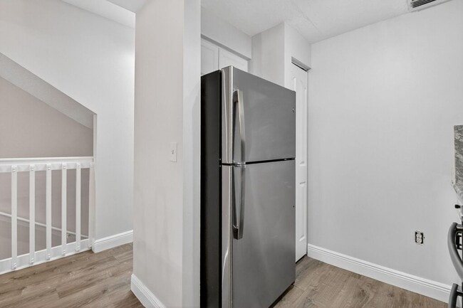Photo - 2032 Alta Meadows Ln