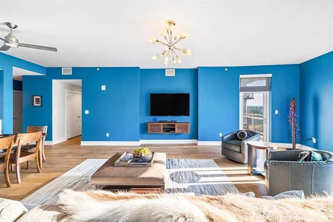 Photo - 603 Davis St Unit 1103