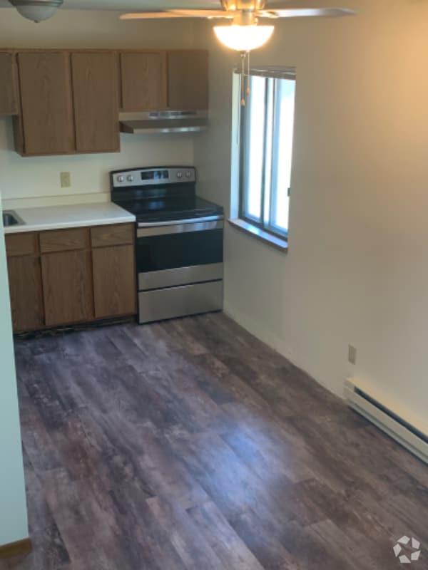 Building Photo - 2018 N Sherman Ave Rental