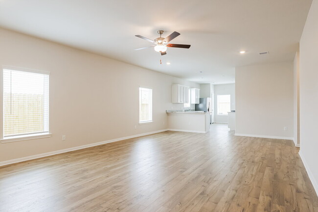 Photo - 16455 Hill Dr
