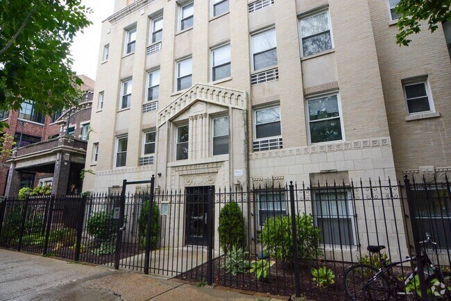 Building Photo - 1850 N Humboldt Blvd Rental