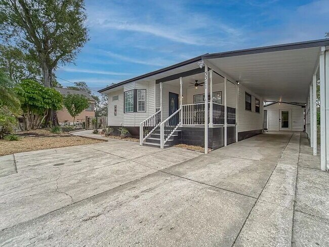 Photo - Riverside Heights Pool Home | Across from the Hillsborough River