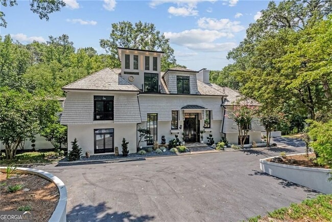 Photo - 3946 Paces Ferry Rd NW