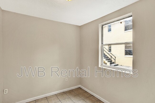Photo - 1530 W 21st St Unit 2