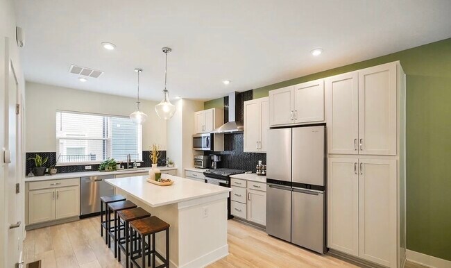 Photo - 2125 Coretta Way