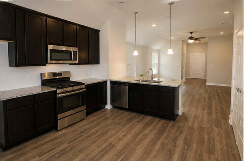 5803 Aurora Ln