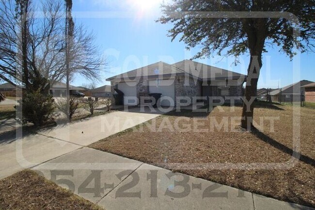 Building Photo - 2600 Lucille Dr