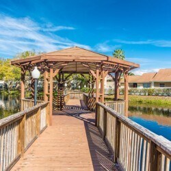 Monterey Lakes Apartments