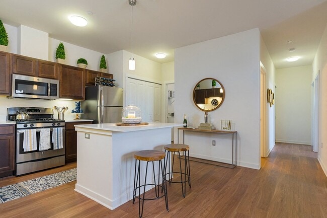 Photo - Oakcliff Apartments