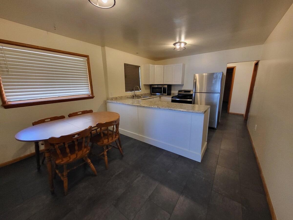 Photo - 304 S Virginia St Unit Apt