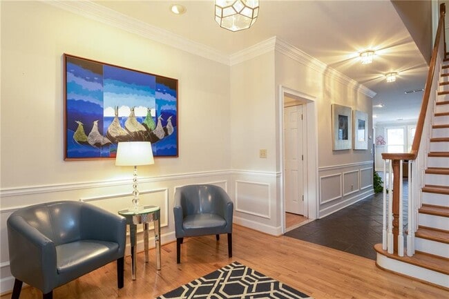 Photo - 7155 Roswell Rd