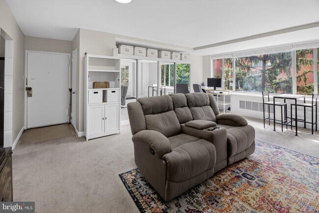 Photo - 1121 Arlington Blvd Unit 506