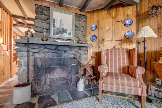 Photo - 6 Middle Rd Unit ID1045449P