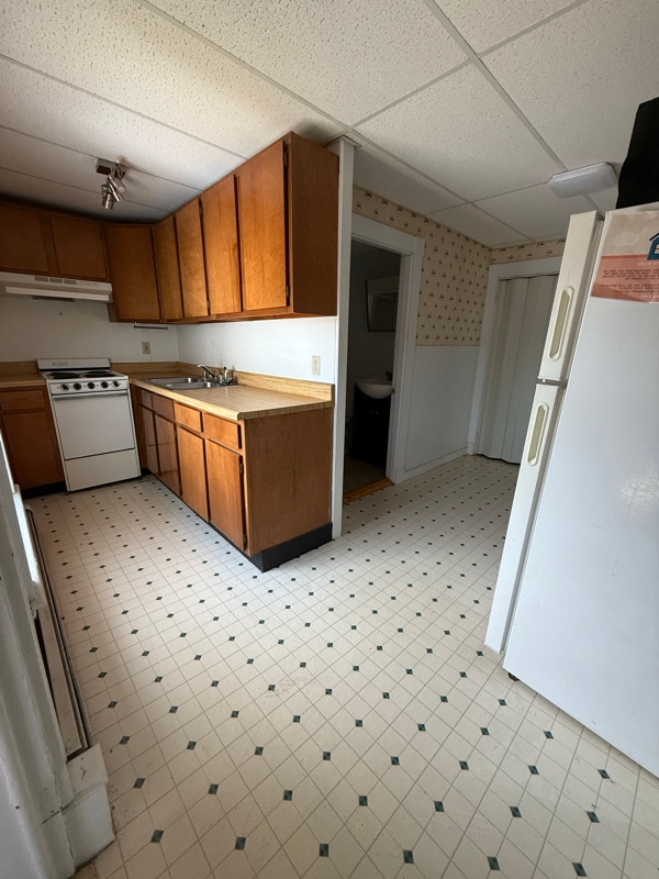 Photo - 399 Center St Unidad 4