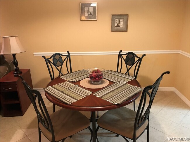 Photo - 300 E Glassboro Ct