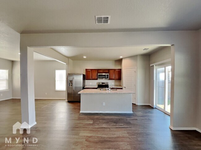 Photo - 4113 Asher Alley