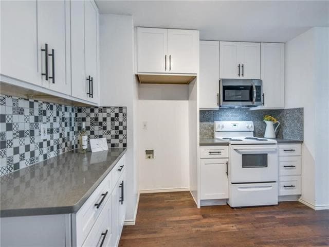 1428 Laurel Hall Ln