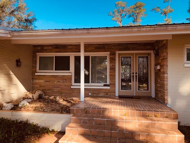 Photo - 2156 NW 4th Pl Unit Main house