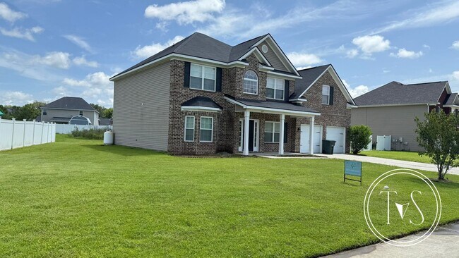 Photo - 639 Red Oak Ln