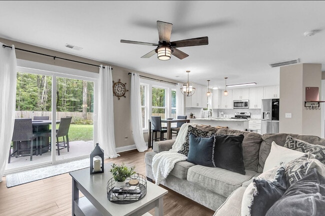 Photo - 3297 Walter Dr